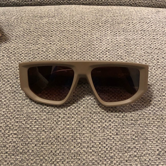 DEZI Backtrack sunglasses - Picture 5 of 12